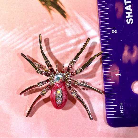 Glam Spider Pin Pink body with AB Clear Crystals - Picture 3 of 4